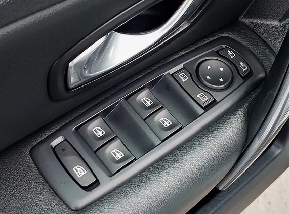 Renault Laguna cena 28900 przebieg: 139000, rok produkcji 2010 z Nowy Wiśnicz małe 704
